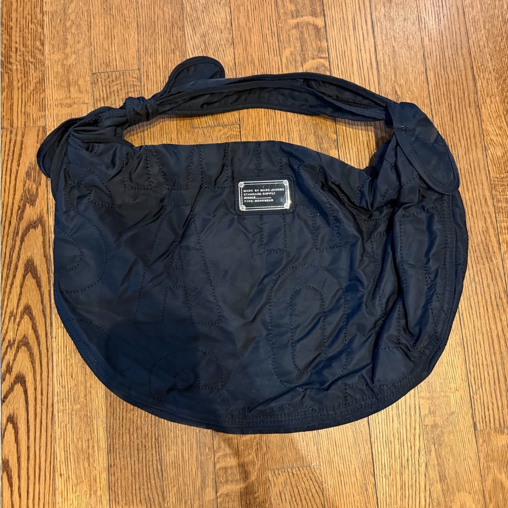 Marc by Marc Jacobs Black Quilted Knot-Shoulder Messenger Bag